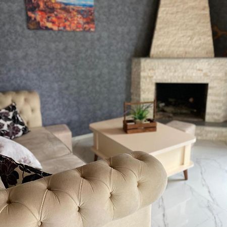 Buo'S Guest House Боржоми Екстериор снимка