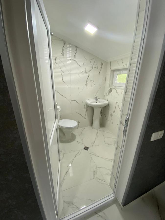 Buo'S Guest House Боржоми Екстериор снимка